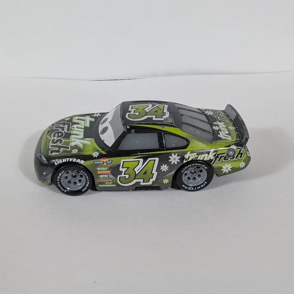 Disney Pixar Cars Trunk Fresh No 34 Dirkson D Agostino Diecast Piston Cup Racer